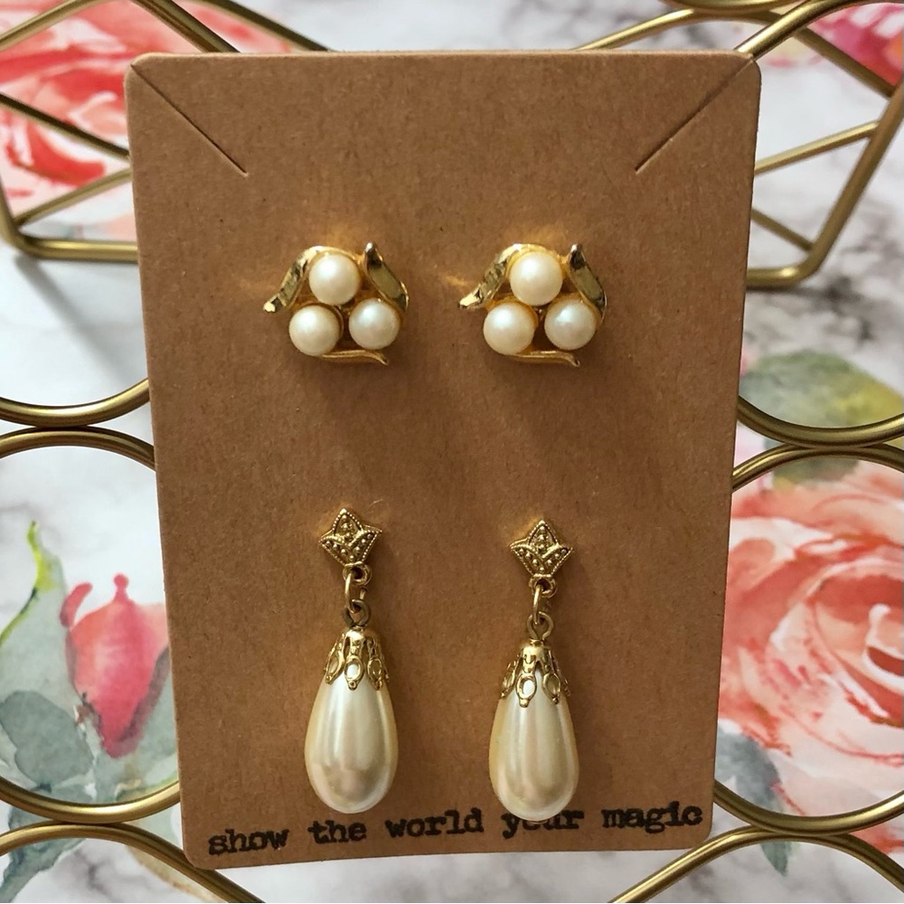 VINTAGE GOLD TONE AND PEARL EARRINGS BUNDLE